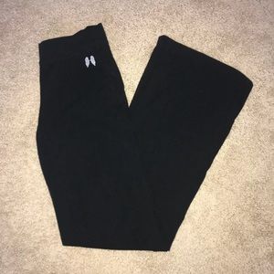 VS yoga pants